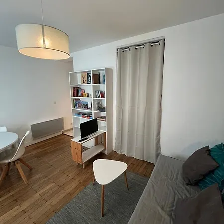 Le Fonctionnel Apartment *